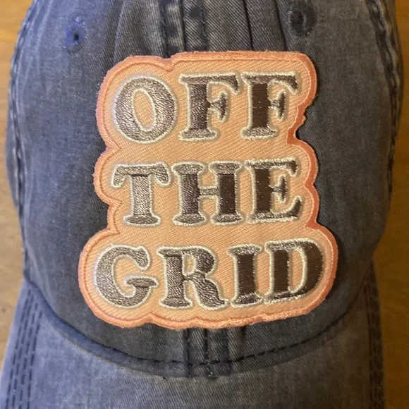 NWT Gap cap with added Off the Grid - Picture 2 of 4